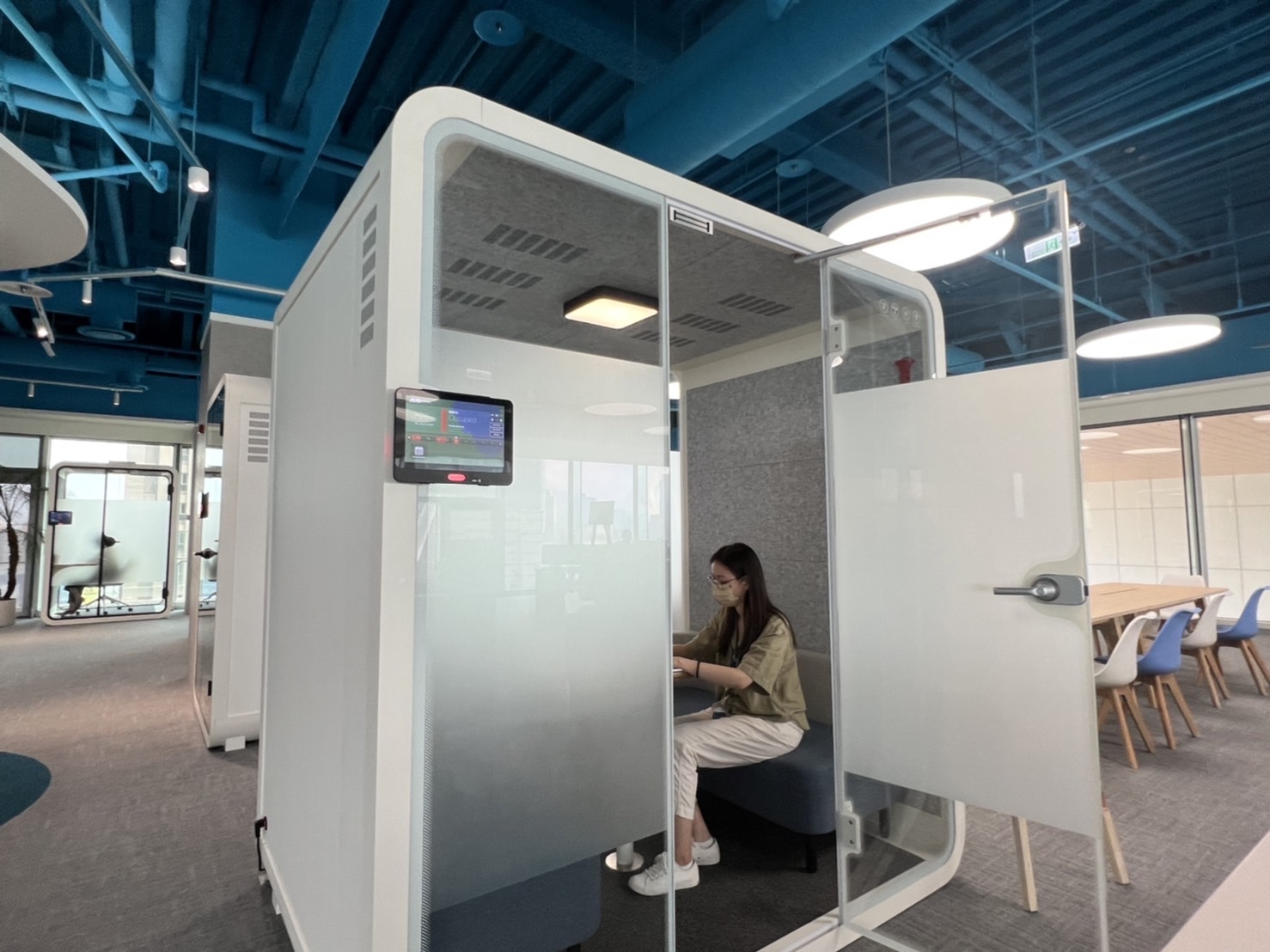 Maxman | 万博高雄據點的智慧行動辦公艙，展現Maxman | 万博在面板以外的研發應用軟實力